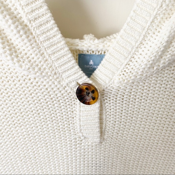 NEW with tags Baby Gap Knit Poncho Girls White\Red Size 4 - Picture 3 of 7